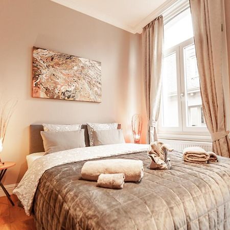 Luxury Suites Palace By Rikas Hotels Anvers Exterior foto